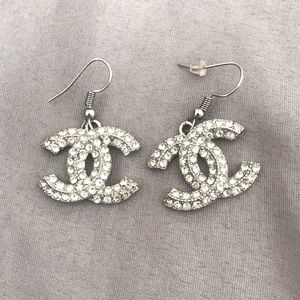 CHANEL 21B EARRINGS